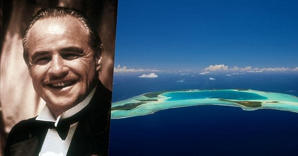 11. 'Godfather' filmiyle adını tarihe yazdırmış efsane oyuncu Marlon Brando'nun Tahiti'deki adasında kendi adıyla açılmış lüks bir otel var.