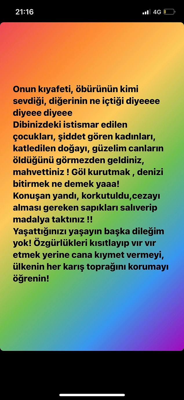 1. Ezgi Mola, Gülşen'in kıyafetine gelen eleştirilere şöyle bir tepki gösterdi: