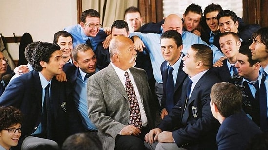 Hababam Sınıfı Merhaba Konusu Nedir? Hababam Sınıfı Merhaba Filmi Oyuncuları Kimlerdir?