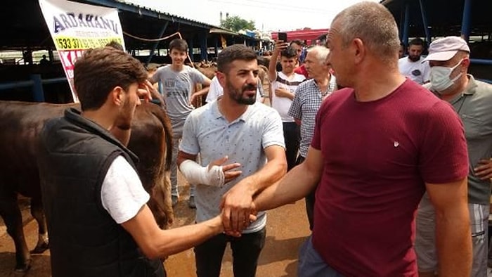 Kurban Pazarlığı Sırasında Kolu Çatlayan Satıcı: 'Artık İstedikleri Fiyata Tamam Diyorum'