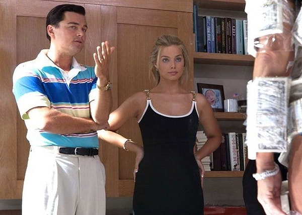 7. Актеры-мужчины, такие как Райан Гослинг или Леонардо Ди Каприо, могут играть главного героя на протяжении всей своей карьеры, но каждый раз их женщина / любовница оказывается моложе их