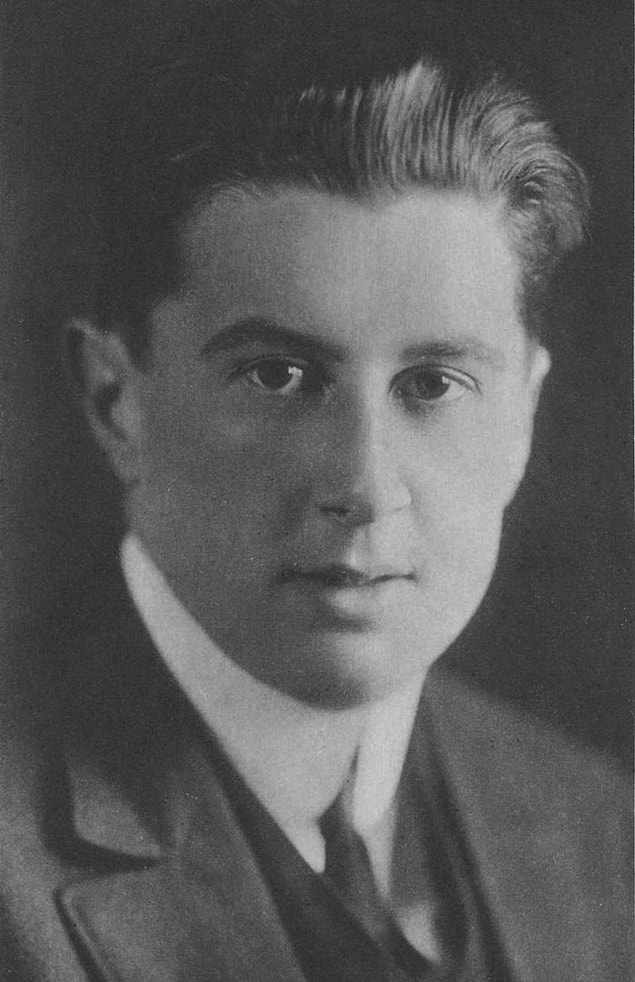 4. Richard Norris Williams, belinin derinliklerine kadar dondurucu suda 6 saatten fazla zaman geçiren bir Titanik kazazedesi idi. Doktorlar, her iki bacağını da kesmek istedi ancak o reddetti ve 1920'de Wimbledon Erkek Çiftler Badminton Turnuvasını kazandı.