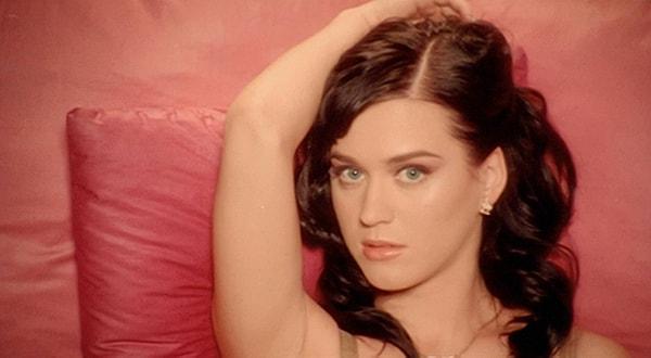 3. Katy Perry'i şöhrete kavuşturan 'I Kissed A Girl', şarkıcının en sevmediği şarkısı olmuş.