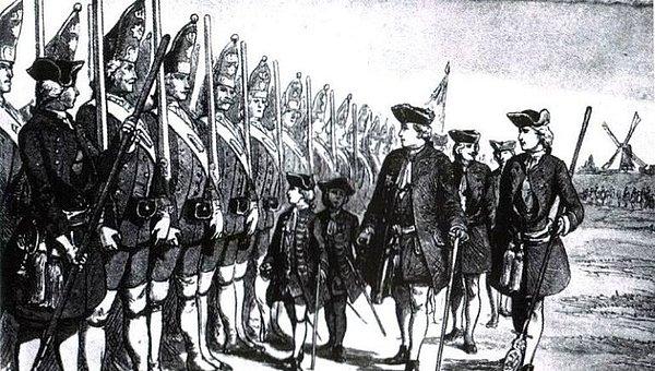 18. Prusya Kralı I. Friedrich, ordu kurmak için asla savaşa girmeyen ve girmek istemeyen uzun boylu adamları kaçırmayı severdi.