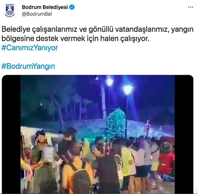 Bildiğiniz gibi Bodrum Belediyesi de yangından etkilenen bölgeler arasında ve ilçede çalışan onlarca gönüllü var. İMECE usulü herkes elinden geldiğinde yardım etmeye çalışıyor.