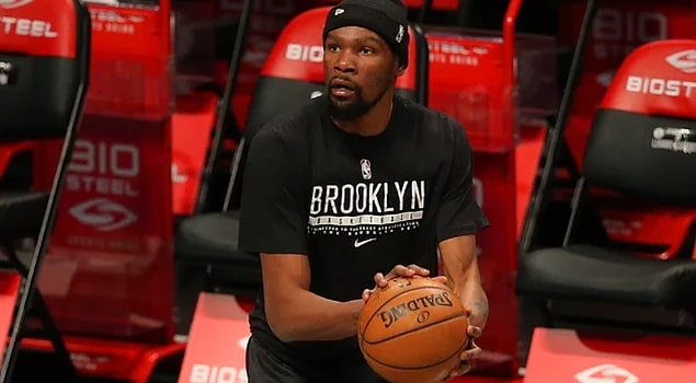 1. Ünlü basketbolcu Kevin Durant, milli gururlarımızdan Zehra Güneş'i sosyal medya hesabından takip etmeye başladı!