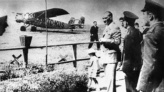 Türk Hava Kurumu'nun kuruluş amacı şöyledir: Türkiye’de havacılık sanayisini kurmak, havacılığın askeri, ekonomik, sosyal ve siyasal önemini anlatmak; askeri ve sivil havacılığın gelişmesini...
