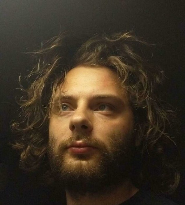 27. "Saçımın kötü olduğu günde çekildiğim fotoğraf yağlı boya tablosu gibi çıktı."