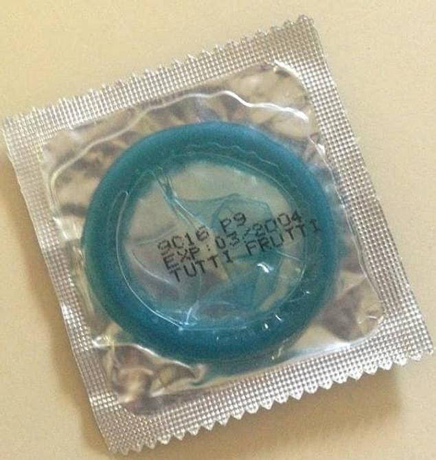 14. Aşırı sıcak ve soğuğa maruz kalmış eski prezervatifleri kullanmak.