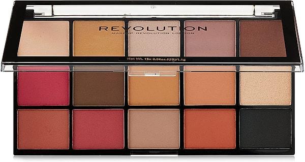 4. Revolution marka far setinin en çok satan renk paleti bu olmuş.