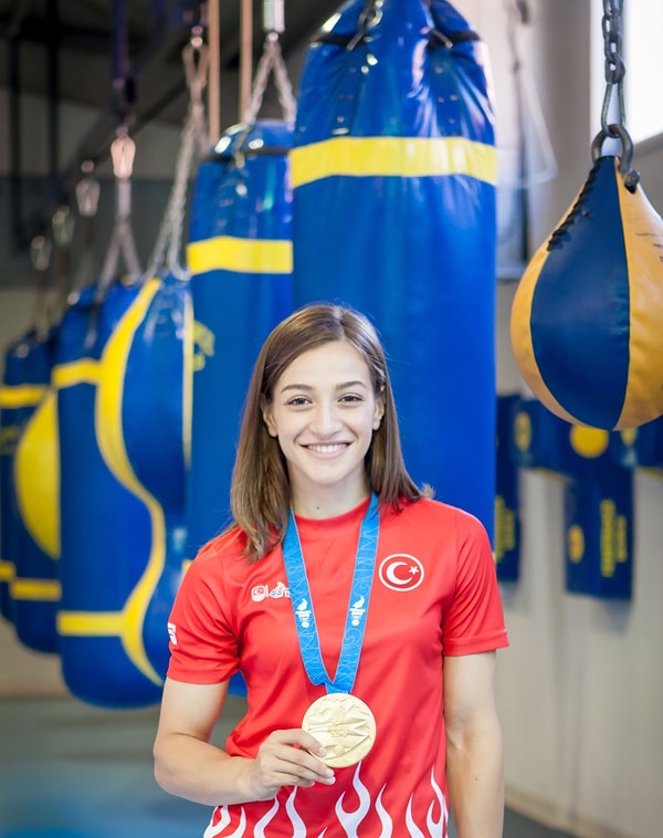Buse Naz Çakıroğlu, Fenerbahçe Spor Kulübü sporcusu.