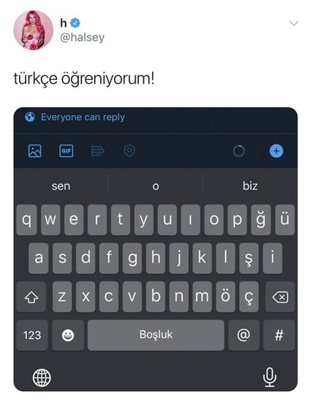 Özellikle Halsey, Türkçe öğrenmeye başladığından beri yazdıklarıyla hepimizi gülümsetiyor! ❤️