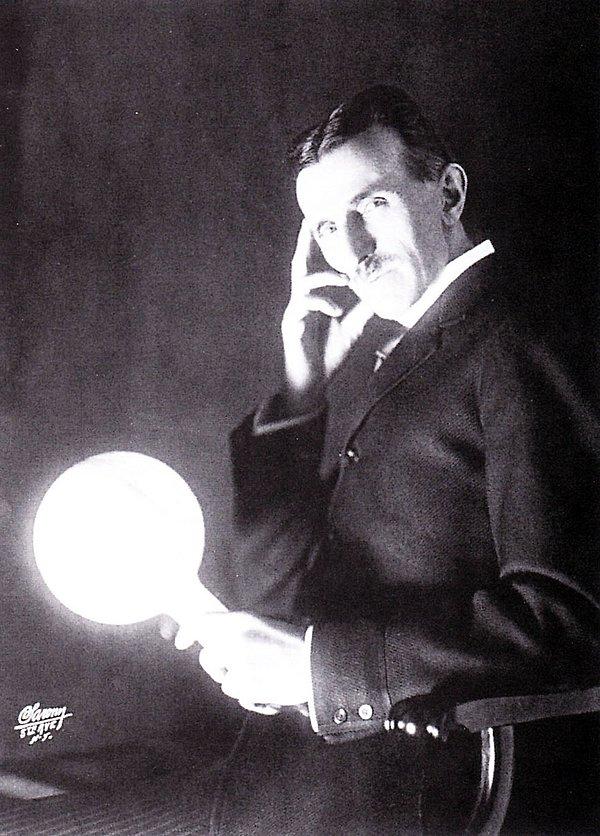 Nikola Tesla Hakkında