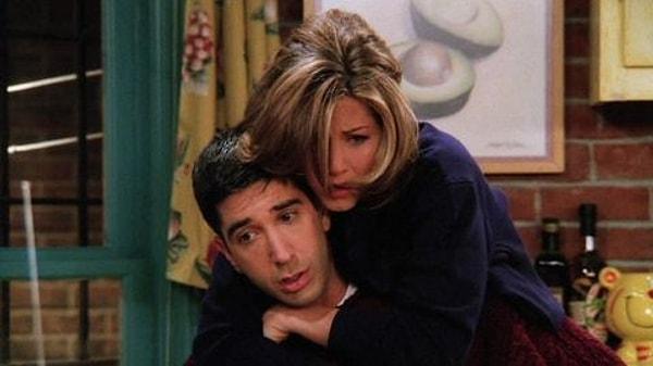 ‘Birbirimize duyduğumuz hisleri Ross ve Rachel’ın ilişkisine uyguladık’ demişti Jennifer.