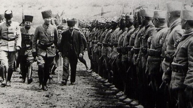 Bu istifa sonucunda sinirlenen Mustafa Kemal Paşa "Maliyeden anlamayan bir maliye bakanı istiyorum" emrini verdi.