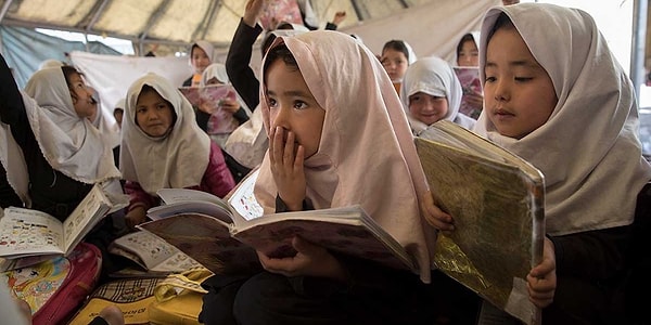 Taliban'ın iktidardan uzaklaştırılması sonrası Afganistan'da en büyük ilerleme eğitimde kaydedildi.