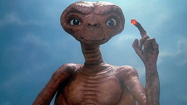 2. E.T (1982)