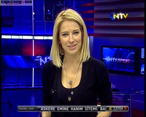 2006 yılına geldiğimizde ise bu yılın Nisan ayında NTV ekranlarının başına geçerek "Spor Servisi" adlı programın sunuculuğunu yapmaya başladı.