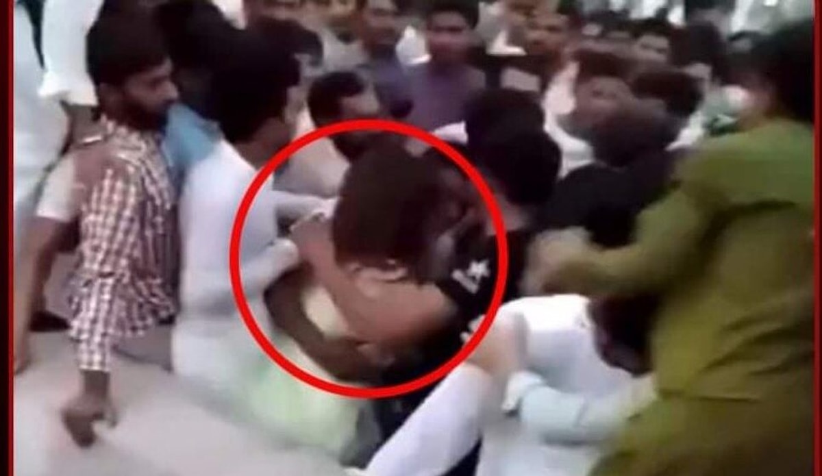 Pakistani tiktoker viral video