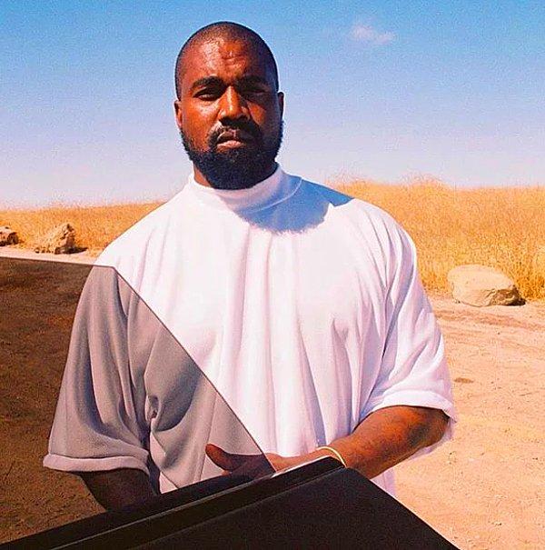 Kanye West’i aranızda artık tanımayan kalmamıştır. Kendisinin ikonik hareketleri her daim magazin gündeminin en üst sıralarda yer almasını sağlıyor.