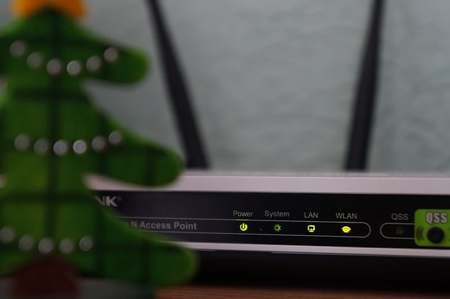 12. Dünyadaki çoğu insan WiFi olmadan yaşayamayacağını söyler ancak dünya nüfusunun %25'inin elektriği bile yok.