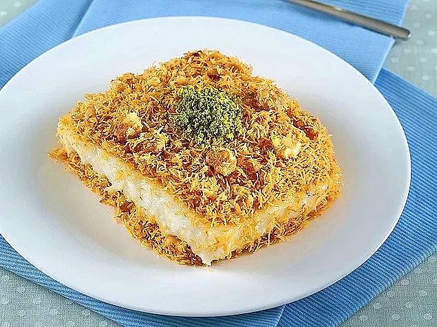 1. Tel Kadayıflı Muhallebi Tarifi:
