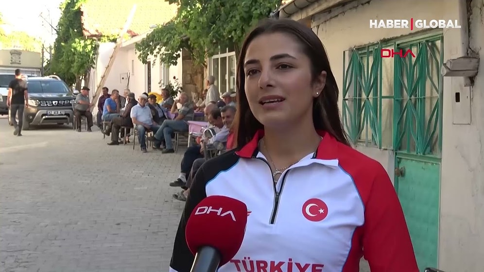 Milli Atlet Derya Ateşli: 'Köyde Yaşadığım İçin Bana Öcü Gibi Baktılar, Amcalar Değnek, Taş Fırlattılar'