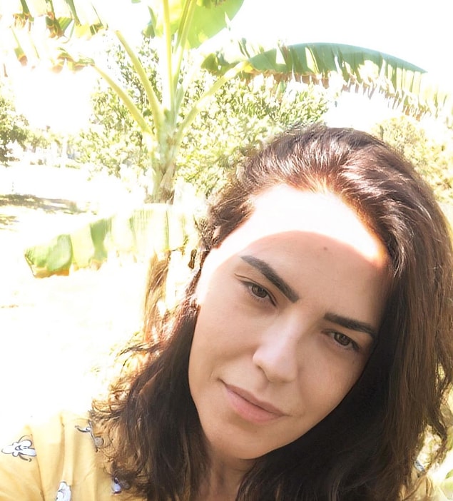6. Yeşim Salkım, sosyal medya hesabından haber sunuculuğuna başladığını duyurdu!