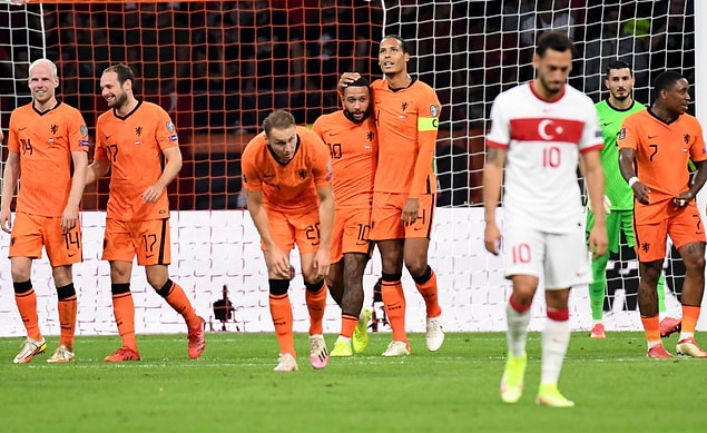 Ay-Yıldızlı ekibimiz, Hollanda karşısında sahadan 6-1 yenik ayrıldı.