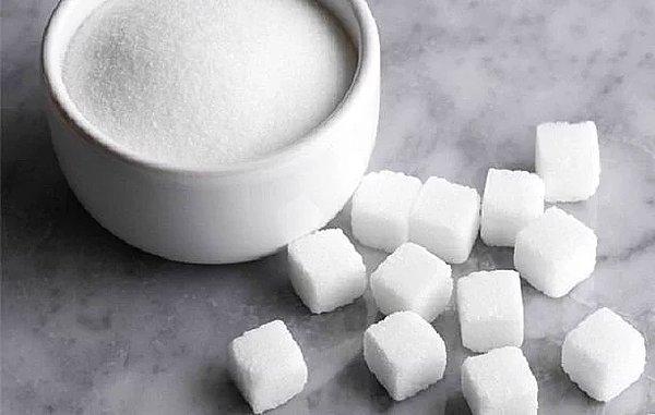 Şeker tüketimini azaltmalısınız.