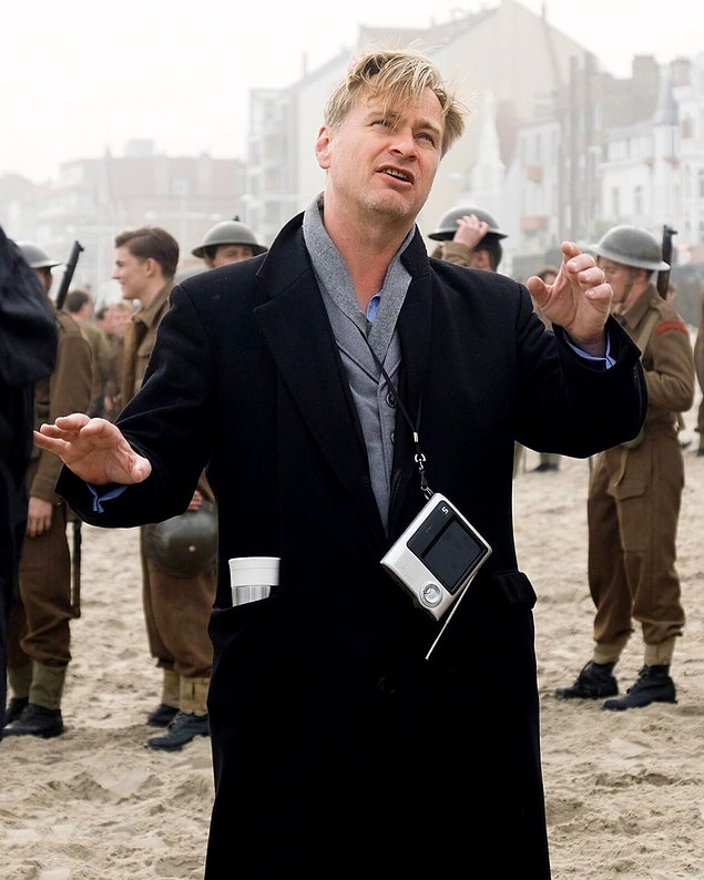 6. Christopher Nolan, II. Dünya Savaşı'nda atom bombasının bulunuşunu anlatan bir film çekmeyi planlıyor.