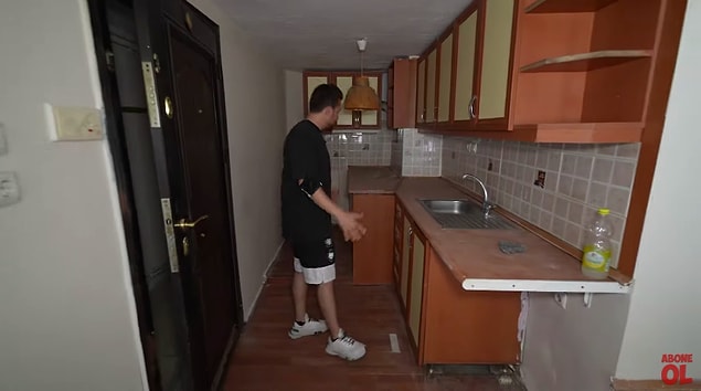 Kapıyı açar açmaz mutfağın içinde buluyorsunuz kendinizi!