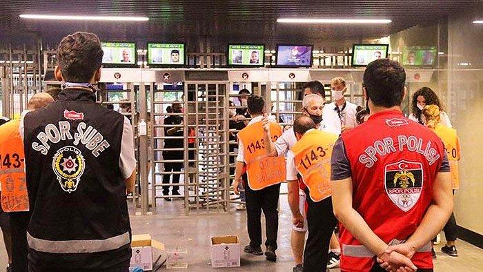 Sahipleri de Gözaltında: Başkalarına Ait HES Kodunu Passolig Kartına Tanımlayan 89 Kişi Turnikelerde Yakalandı