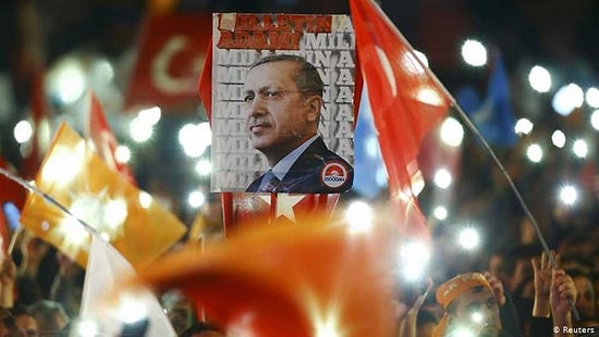 Selvi: 'AKP'nin Önceliği Hayat Pahalılığı ve Ekonomi'