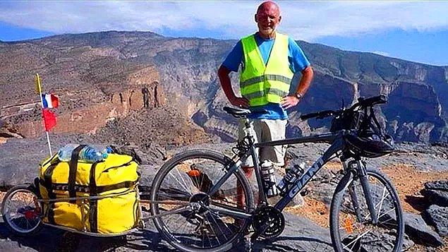 6. 59 yaşındaki Fransız bisikletçi Christian Jean Auguste Niaffe, Marmaris'te kendisine bir aracın çarpması sonucu hayatını kaybetti.
