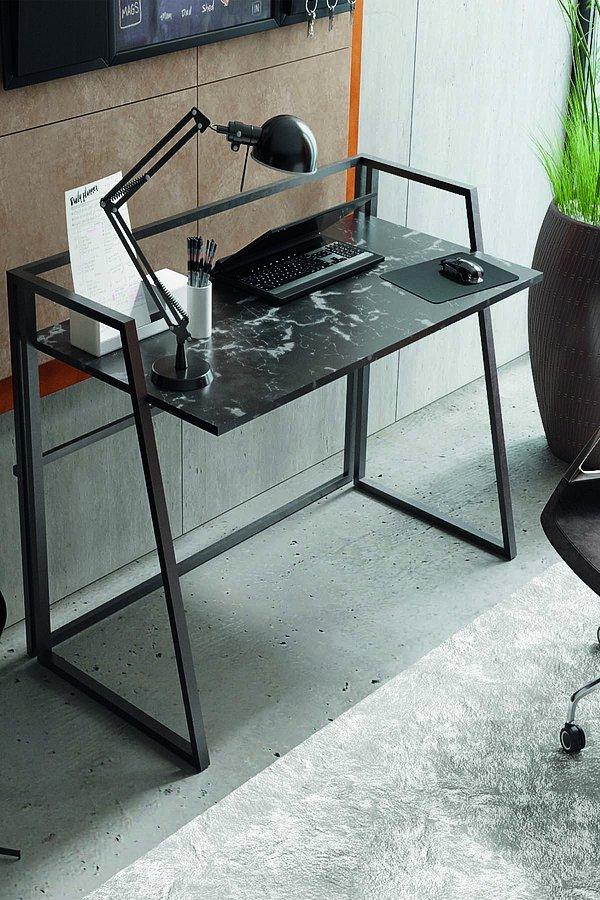 11. Siyah katlanır çalışma masası çok cool! 🤩