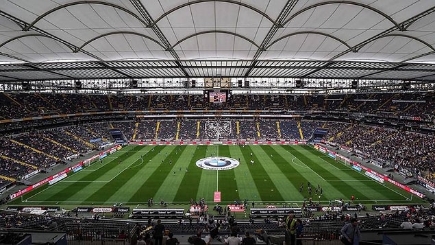 Commerzbank Arena'da oynanacak Frankfurt-Fenerbahçe maçını İtalyan hakem Maurizio Mariani yönetti.