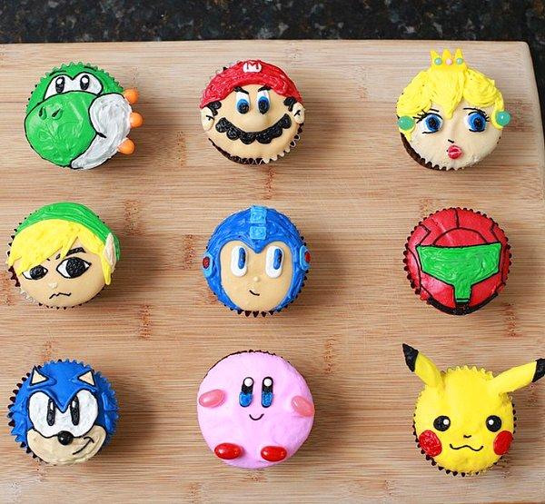 1. Super Mario'dan tutun da Sonic'e, Kirby'den tutun da Megaman'a kadar oyun dünyasından pek çok karakter bu sevimli cupcake'lerde kendilerine yer bulmuşlar.