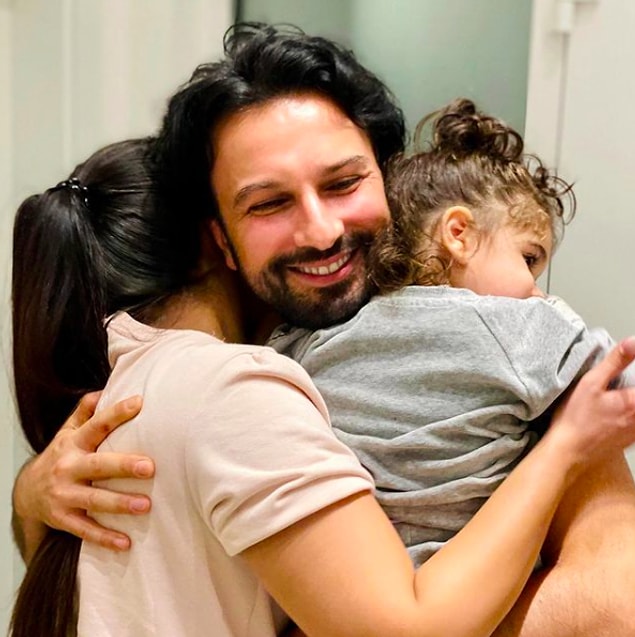 14. Megastarımız Tarkan, kızı istedi diye tütülü bale eteği giyerse...