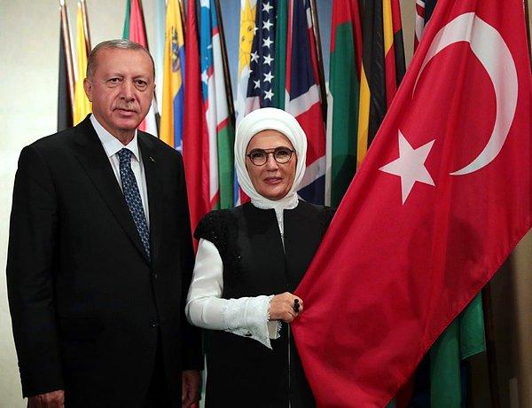 Biliyorsunuz ki geçtiğimiz haftalarda Cumhurbaşkanı Erdoğan'ın  'Daha Adil Bir Dünya Mümkün' kitabı satışa çıkmıştı.