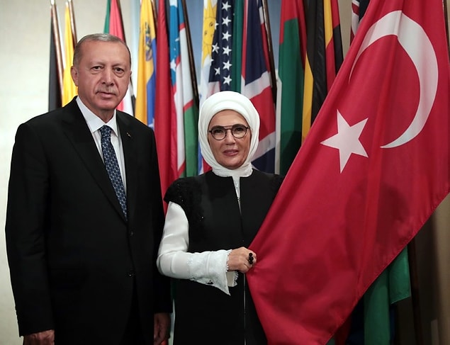 Biliyorsunuz ki geçtiğimiz haftalarda Cumhurbaşkanı Erdoğan'ın 'Daha Adil Bir Dünya Mümkün' kitabı satışa çıkmıştı.
