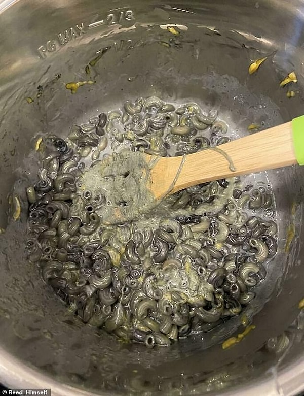 8. Как должны выглядеть макароны с сыром на Хэллоуин