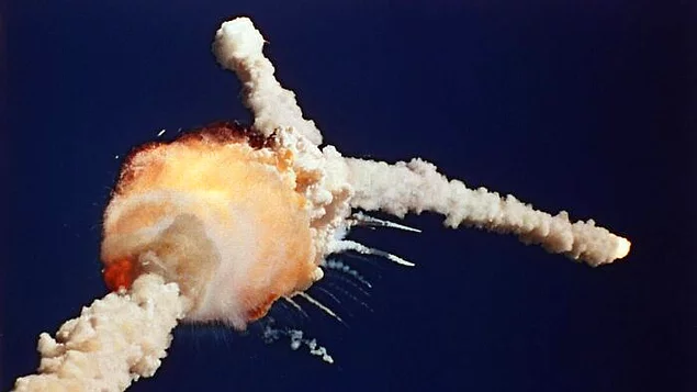 35 лет назад космический шаттл Challenger распался и погибли все 7 членов экипажа из-за отказа соединения в правом Srb
