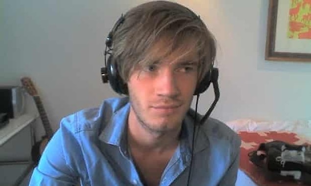 Çektiği Minecraft oyun videolarıyla kitlesini büyüttü. Bu tür videolar o zamanlar çok fazla çekilmediği için PewDiePie'ın yükselişi aslında pek de sürpriz olmadı.
