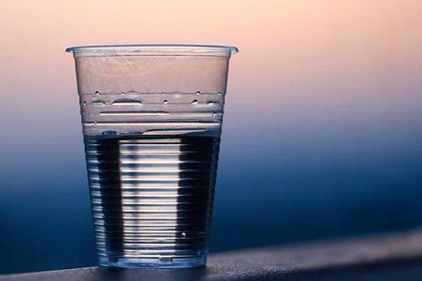 Haddinden fazla su içmek Hyponatremia'ya, dahası komaya sebep olabilir.
