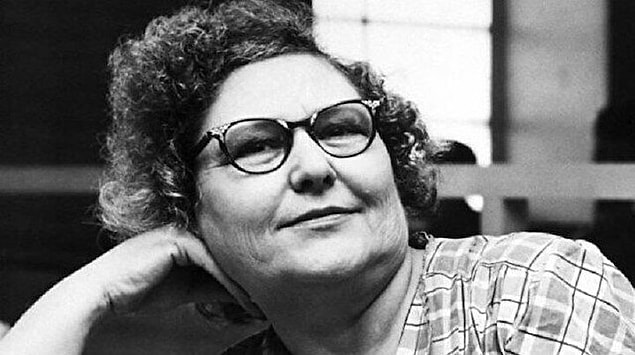 Nannie ve Charley'nin 4 çocuğu oldu. Onları büyütme kaygısı, geçmişten gelen rahatsızlıkları da tetikledi. İki eş birbirine ilgisizdi ve Nannie'nin sigara bağımlılığı git gide artıyordu.