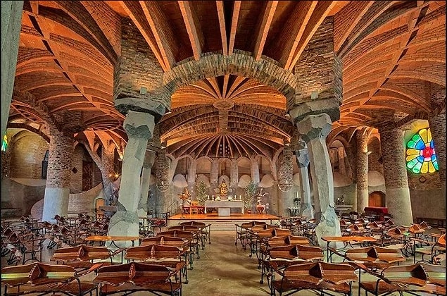 Cripta de la Colonia Güell, 1909