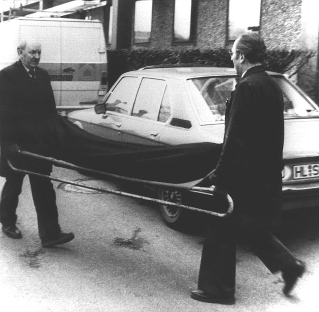 Anna'nın cesedi bir süre sonra yerel bir kanalın kıyısında karton kutunun içinde bulundu. Grabowski'nin kirli geçmişi, nişanlısının polise ihbarıyla birlikte, tutuklanmasını sağladı. Grabowski sorgu sırasında Anna'yı öldürdüğünü itiraf etse de ona cinsel saldırıda bulunmadığında ısrar ediyordu.