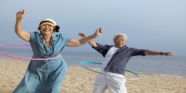 80’li, 90’lı yaşlarını yaşayan Okinawalılar strese girmeden, acele etmeden hareketli yaşıyorlar.