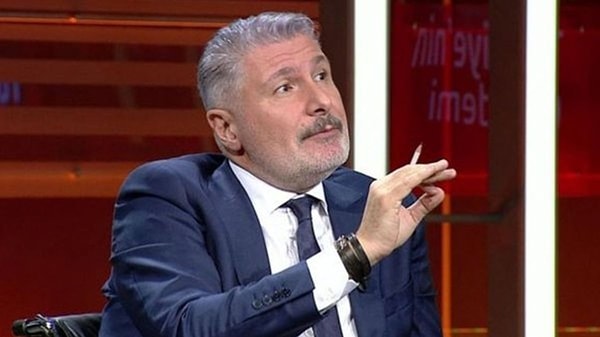 Basına kapalı gerçekleştirilen toplantı öncesinde parti temsilcileri kısa birer açıklama yaptı.